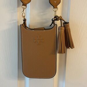 Tory Burch Women’s Thea Cellphone Crossbody (Tiramisu)
